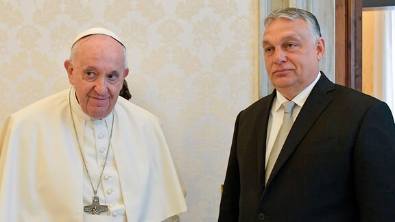 Papst Franziskus und Viktor Orban