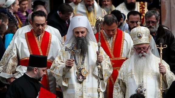 Patriarch-Porfirije-Serbien bei einer Osterfeierlichkeit