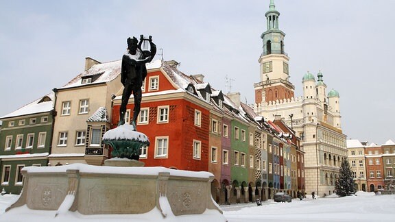 Die Altstadt von Poznan mit dem Alten Markt und dem Rathaus 