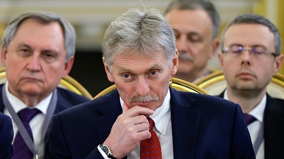 Kreml-Sprecher Dmitri Peskow während einer Sitzung des Obersten Eurasischen Wirtschaftsrates der Eurasischen Wirtschaftsunion im Kreml