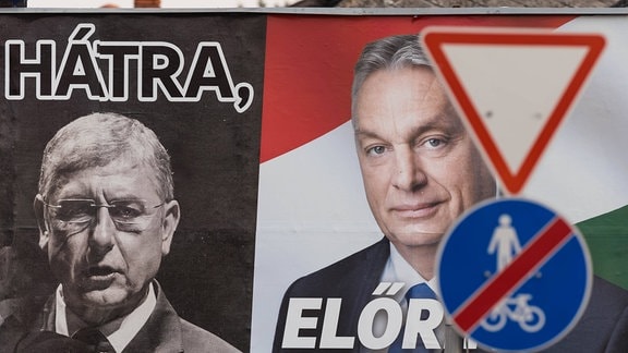 FIDESZ-Wahlplakate an der einer Straße in Mosonmagyaróvár