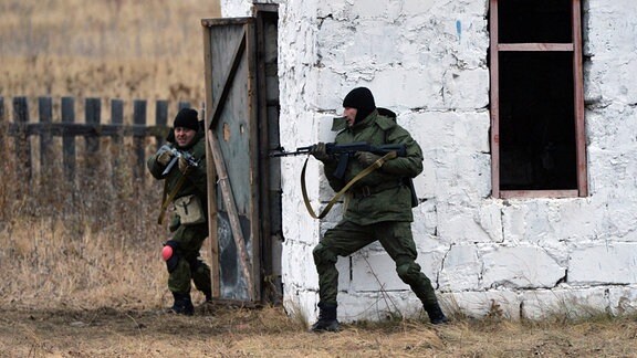 Russische Reservisten beim Training