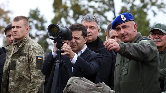 Ukrainischer Präsident Selenskyj besucht Nationalgarde