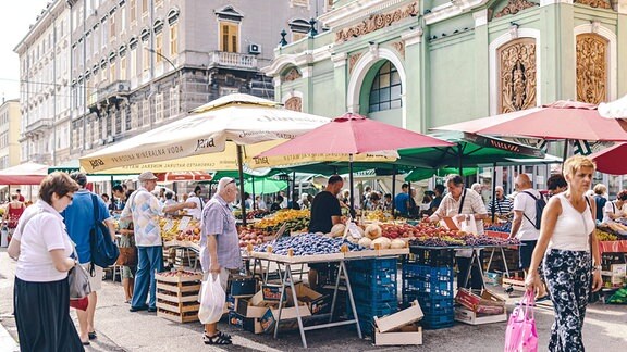 Obst und Gemüse am Stadtmarkt in Rijeka, Kroatien.