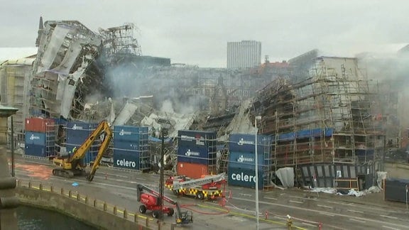 Das abgebrannte Gebäude der historischen Börse in Kopenhagen