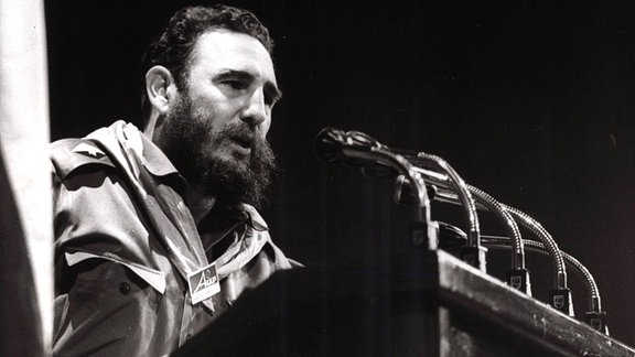Fidel Castro bei einer Rede, 1966