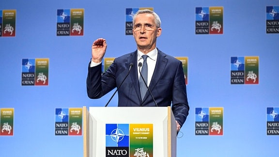 NATO-Generalsekretär Jens Stoltenberg gab am Montagabend bekannt, dass Schweden und die Türkei eine Einigung über die schwedische Mitgliedschaft in der NATO erzielt haben.