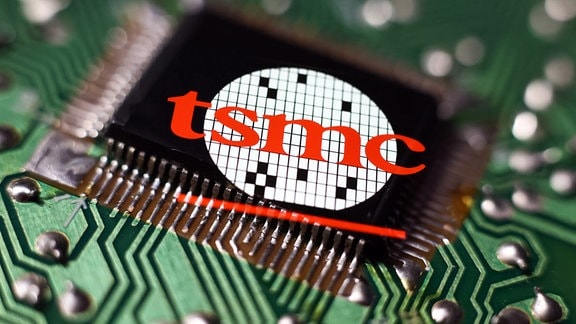 Microchip der Firma TSCM auf einer Leiterplatte