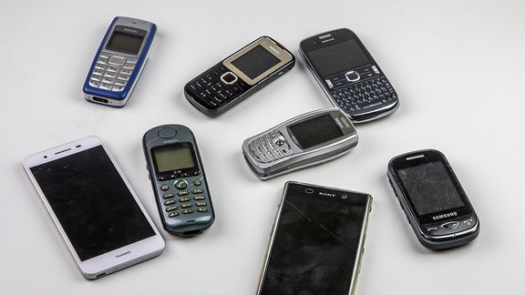 Alte und neue Smartphones