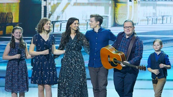 Angelo Kelly und Family - ZDF Live Show Willkommen bei Carmen Nebel im Velodrom in Berlin