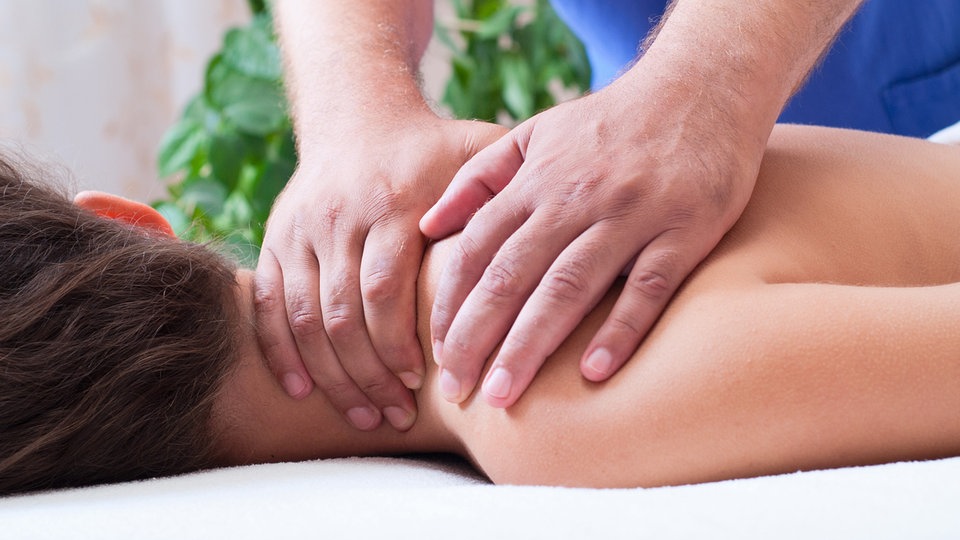 Durchblutung-f-rdern-und-Verspannungen-l-sen-mit-Massage