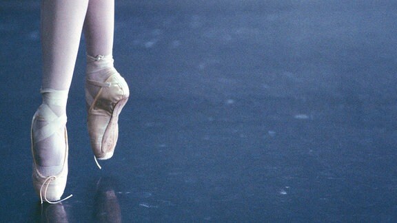 Füße einer Balletttänzerin