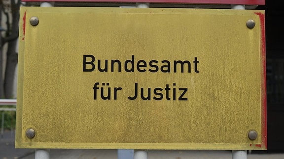 Schild 'Bundesamt für Justiz'