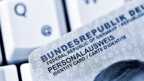 Deutscher Personalausweis mit Online-Ausweisfunktion