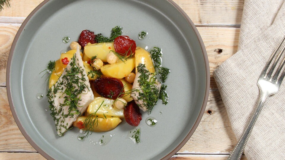 Rezept zum Herunterladen: Kartoffelsalat mit geräucherter Forelle und ...