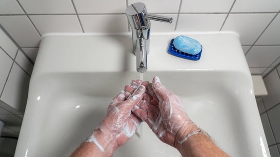 Händewaschen mit Seife