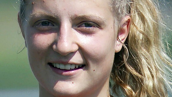 Nina Räcke, 15 Jahre – Innenverteidigerin bei den B-Juniorinnen des Magdeburger Frauenfußball-Clubs (MFFC)