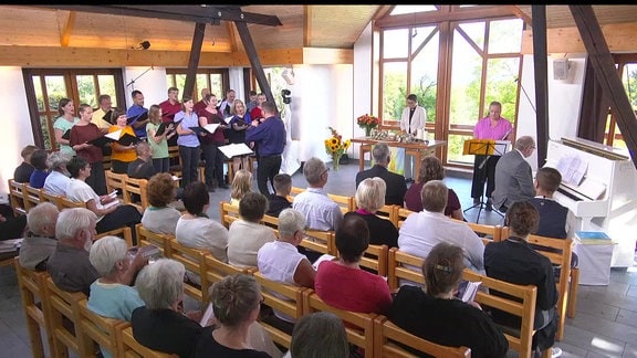 Gottesdienst in der Begegnungs- und Bildungsstätte Schwarzenshof in Thüringen