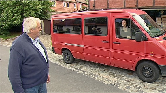 Jenny Rasche in einer Roma-Siedlung in Sibiu (Siebenbürgen)