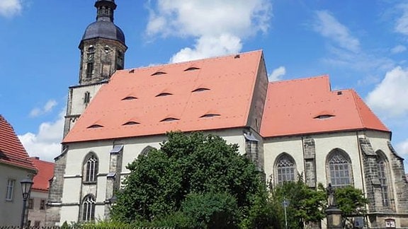 St. Marien und Laurentius Kirche in Dippoldiswalde - Außenansicht aus der Nähe