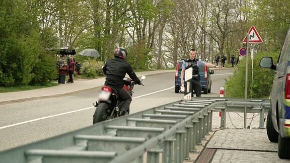 Polizeikontrolle bei Motorrädern