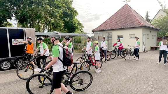 Eine Gruppe Fahhradfahrer