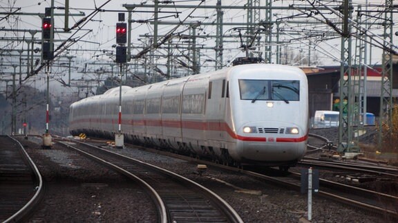 Flixtrain jetzt zweiter Nutzer der BahnNeubaustrecke