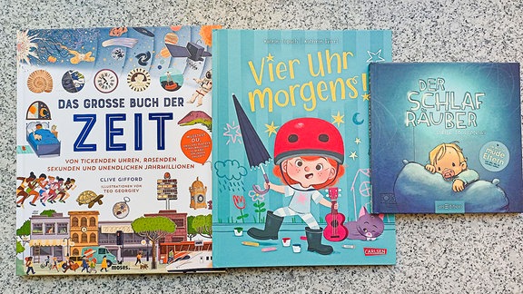 Drei Kinderbücher nebeneinander