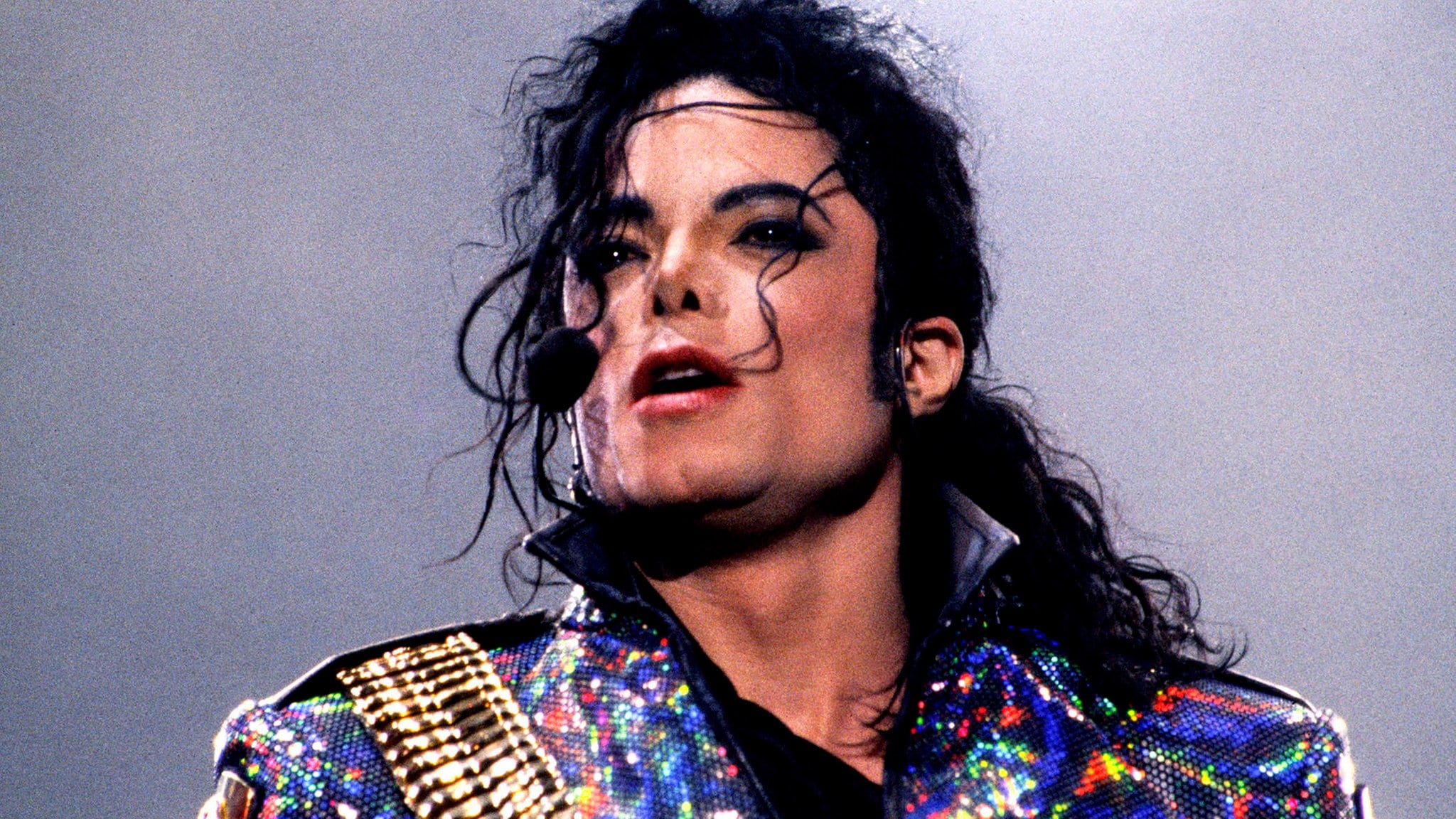 michael-jackson-184-resimage_v-variantBig16x9_w-2048.jpg