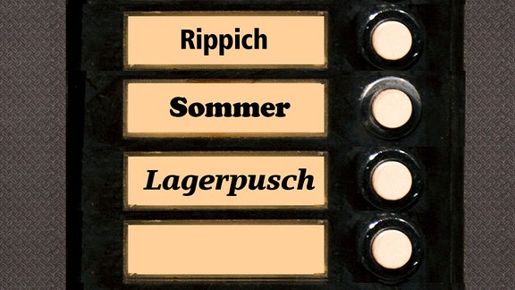 Klingelschild  mit den Namen Rippich, Sommer, Lagerpusch