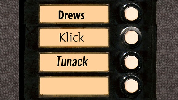 Klingelschild  mit den Namen Drews, Klick, Tunack