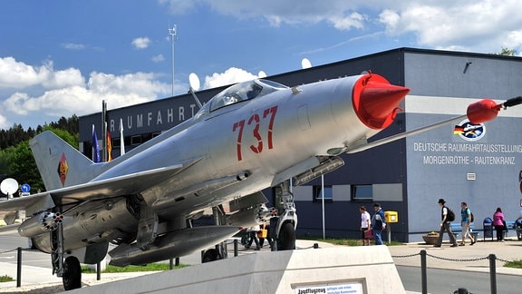 Ein MiG-Jagdflugzeug im Raumfahrtmuseum Morgenröthe Rautenkranz