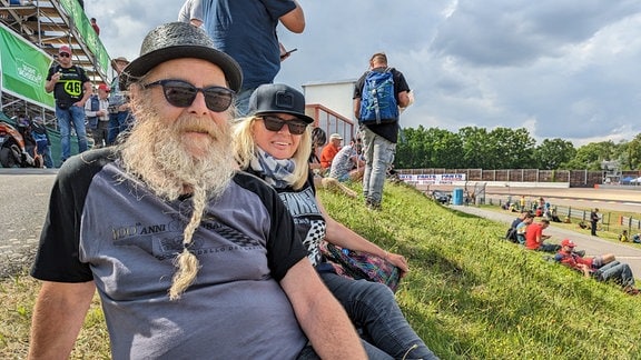 Fans und Besucher auf dem Sachsenring beim Motorrad Grand Prix 