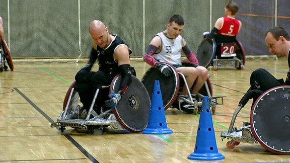 Training beim Rollstuhl-Rugby