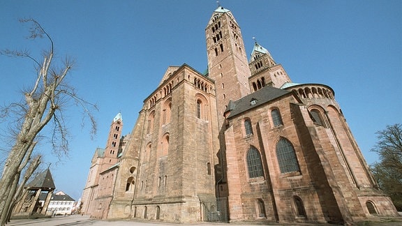 Eines der größten romanischen Bauwerke – der Kaiserdom in Speyer. 