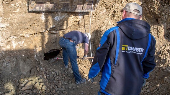 Ausgrabungen im Steinbruch des ehemaligen Konzentrationslagers Buchenwald bei Weimar.