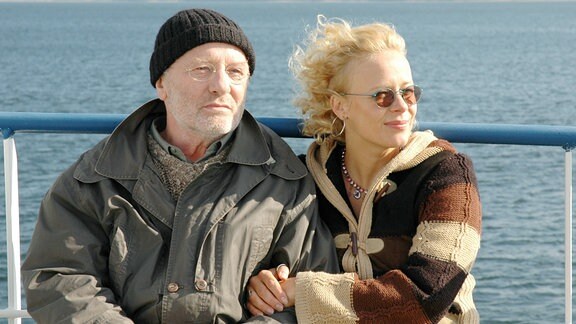 Jessie Fischer (Katja Riemann) hat Walter Voss (Jürgen Hentsch) aus dem Seniorenheim entführt.