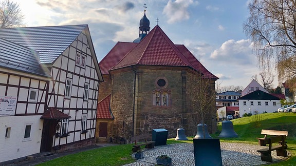 Geisleden liegt im Eichsfeld, nur 5 km von Heiligenstadt entfernt und hat fast 1000 Einwohner.