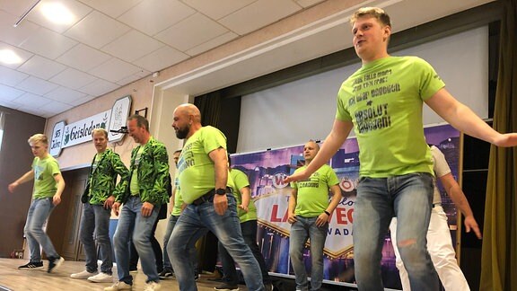 Das Männerballett vom Geisleder Karnevalsverein bereitet ein neues Programm vor: "Team Hangover".