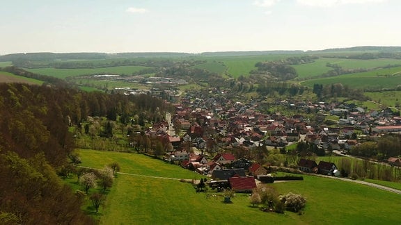 Blick auf das Dorf Geisleden