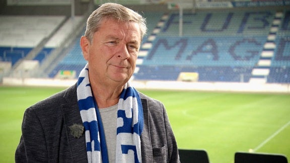 Der frühere Magdeburger Oberbürgermeister Lutz Trümper in der MDCC-Arena - der Heimspielstätte des 1. FC Magdeburg. Noch immer besucht er fast jedes Heimspiel.