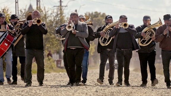 Die Band Fanfare Shukar: Im Dorf Zece Prajini hat die Blasmusik eine lange Tradition.