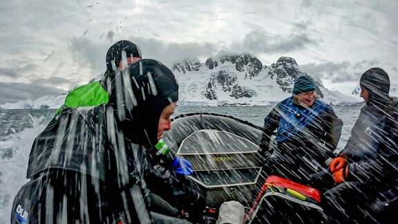Stürmische Verhältnisse an der Küste der Antarktis