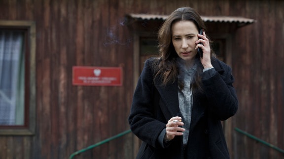 Staatsanwältin Iga Dobosz (Aleksandra Popławska) kehrt auf Befehl ihres Vorgesetzten an die polnisch-ukrainische Grenze zurück.