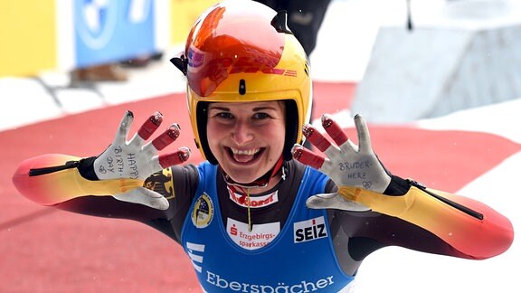 Julia Taubitz bei der Rennrodel Weltmeisterschaft in Königssee am 31.01.2021 im Ziel