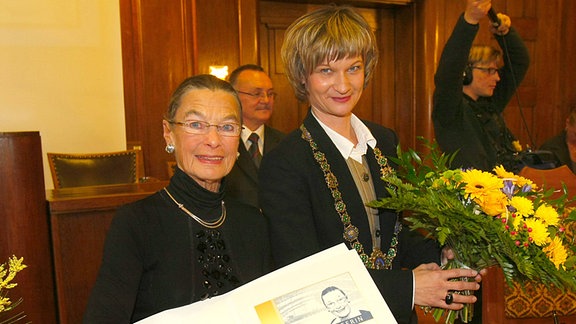 Die Erfolgstrainerin Jutta Müller wird zu ihrem 80. Geburtstag Ehrenbürgerin von Chemnitz