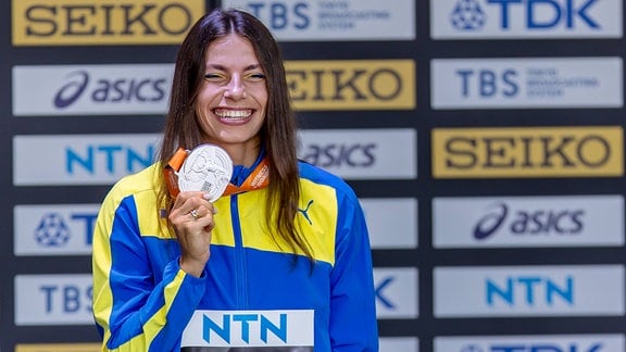 Maryna Bech-Romantschuk mit Silbermedaille