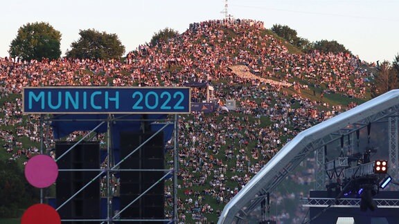 European Championships in München, Zuschauern auf dem Olympiaberg