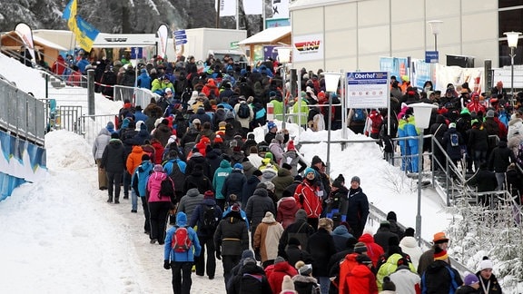 Zuschauer beim Weltcup in Oberhof