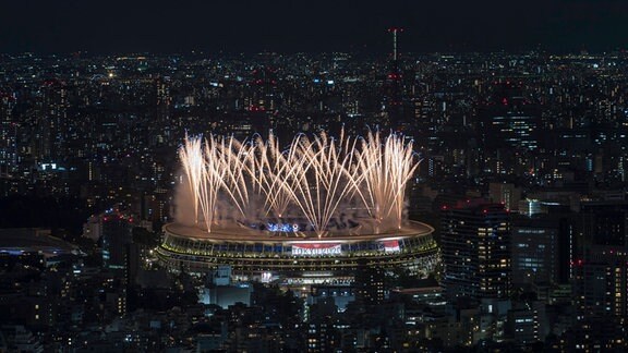 Feuerwerk bei der Olympia Eröffnungsfeier in Tokio 